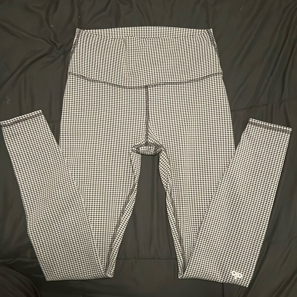 ALO yoga houndstooth leggings Small